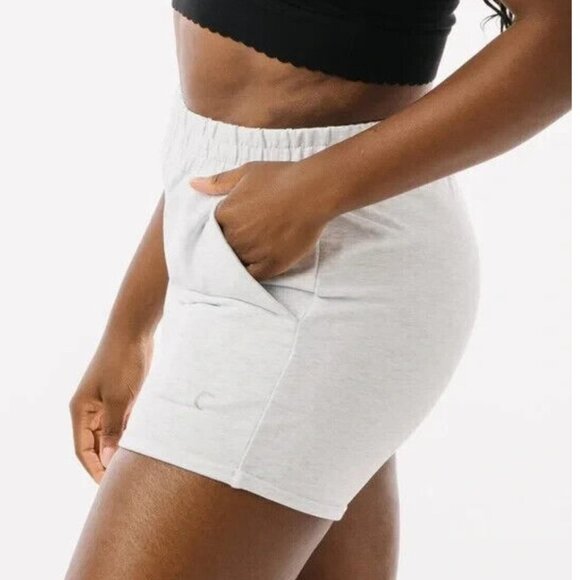NWT Zyia Light Gray Heather Knockout Shorts Size Medium - Picture 2 of 8